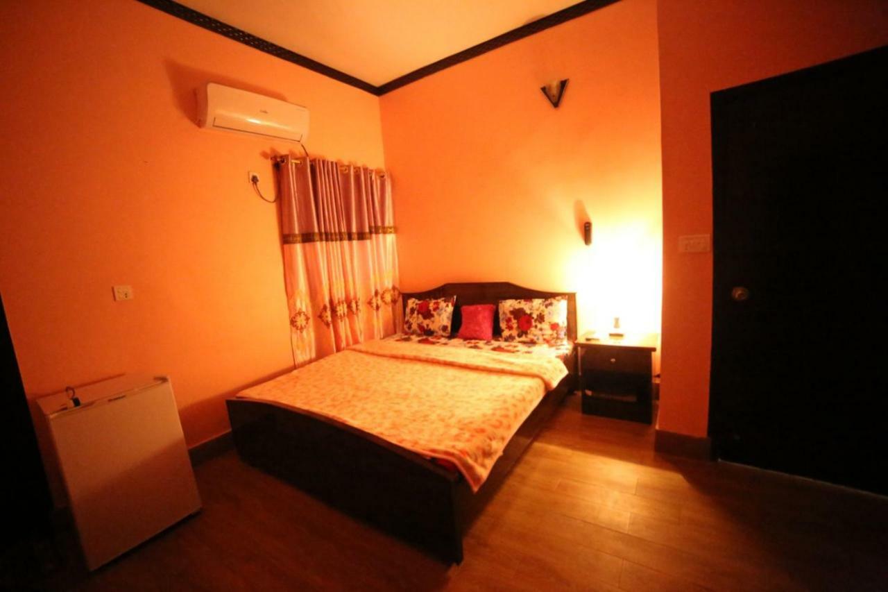 Season Inn Karáčí Exteriér fotografie
