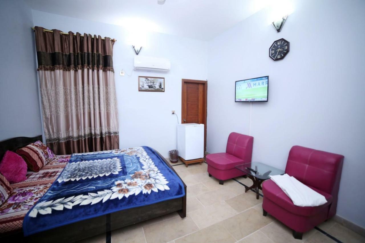 Season Inn Karáčí Exteriér fotografie